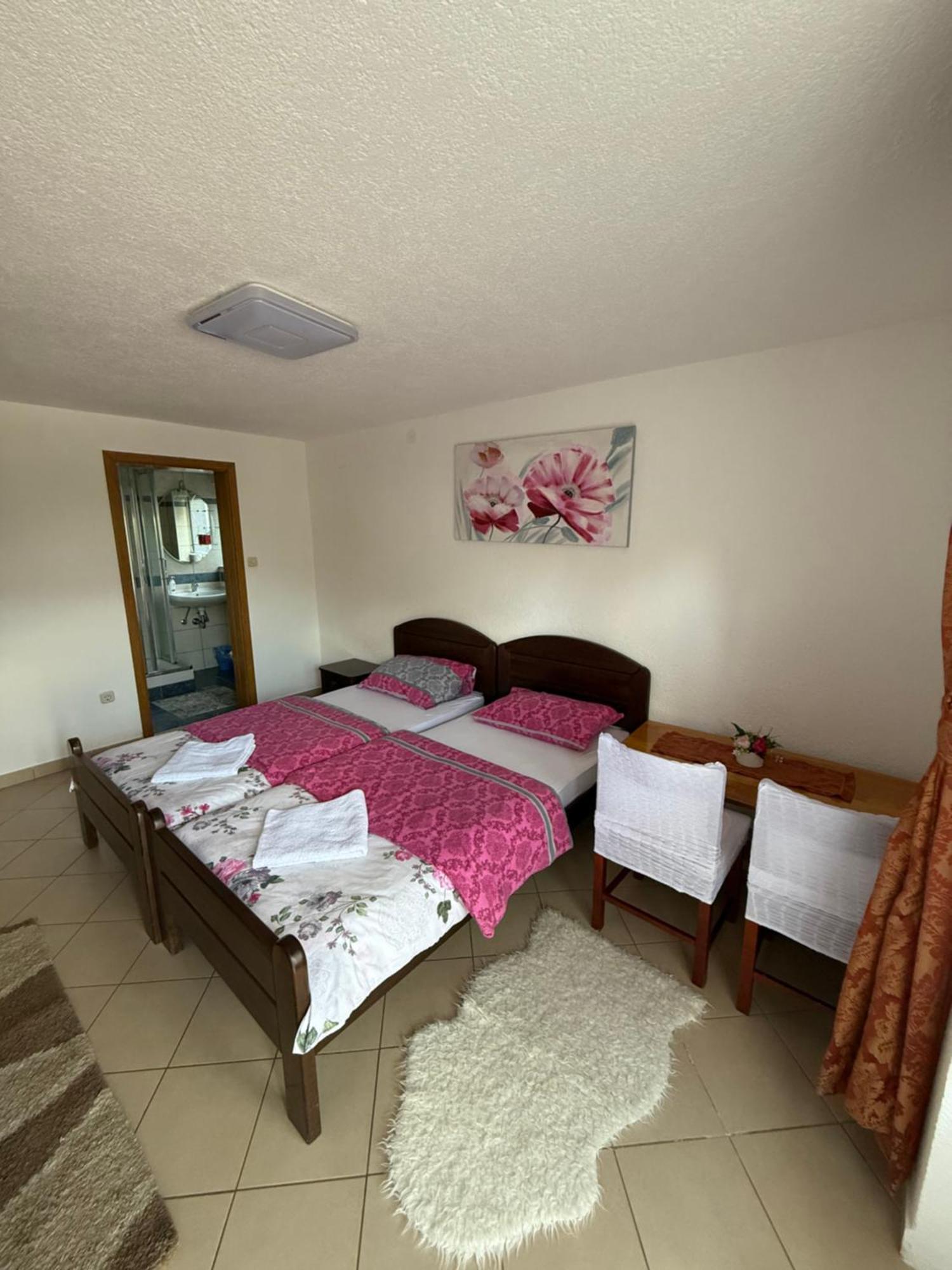 Plitvice Pension Perisic Korenica Exterior photo