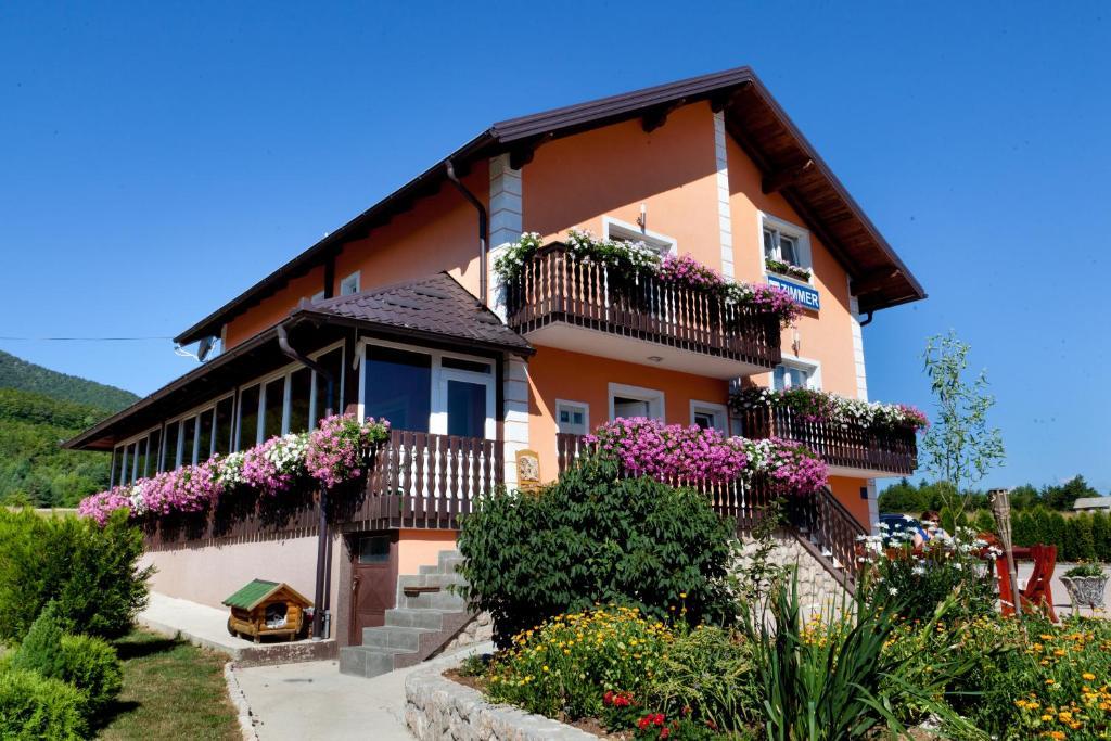 Plitvice Pension Perisic Korenica Exterior photo