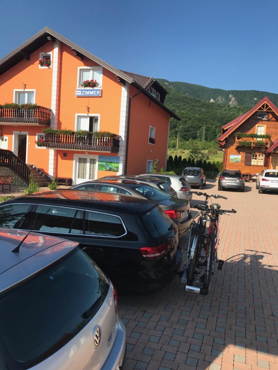 Plitvice Pension Perisic Korenica Exterior photo